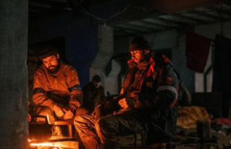 Ukraine orders the last defenders of the Mariupol steel mill to lay down their arms