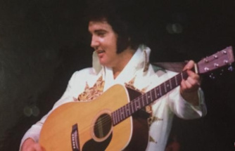 The last time an overweight, depressed Elvis Presley walked on stage was 45 years ago.
