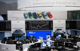 Start of trading: Porsche IPO brings in 9.4 billion euros