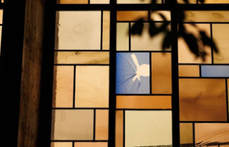 Judaism: Window of synagogue in Hanover damaged on Yom Kippur