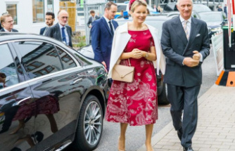 Royals: Belgian royal couple visit Biontech headquarters