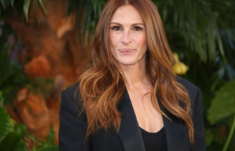 Hollywood: Julia Roberts shares rare photo of her twins