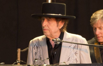 Bob Dylan: Sorry for machine signature