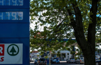 Orban government: Supply shortages: Hungary lifts petrol price cap