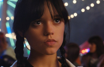 'Wednesday' on Netflix: Does Jenna Ortega really never blink?